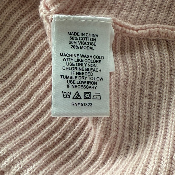 1. State Soft Pink V-Neck Sweater with Lantern Sleeves, Size Medium - Picture 7 of 7